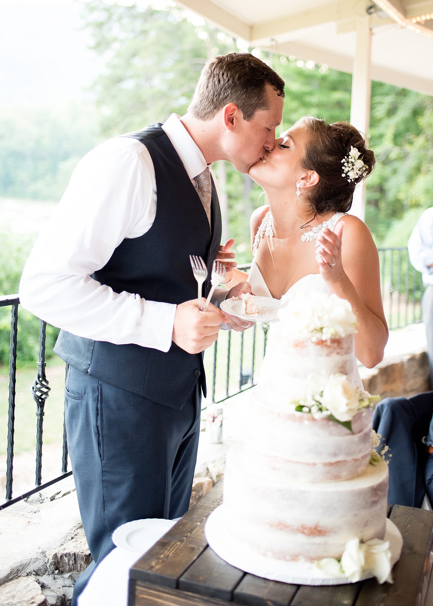 professional -wedding -photography -Rumbling -Bald -Resort -Lake -Lure -NC