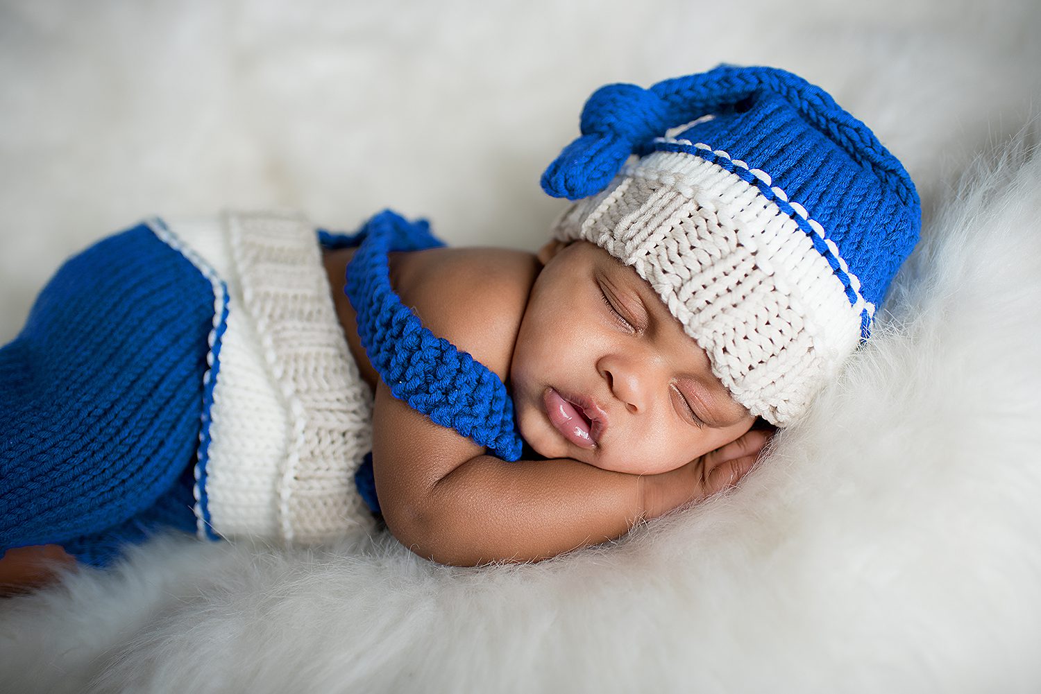 professional -baby -photographer -charlotte -nc -2 -month -old -portraits