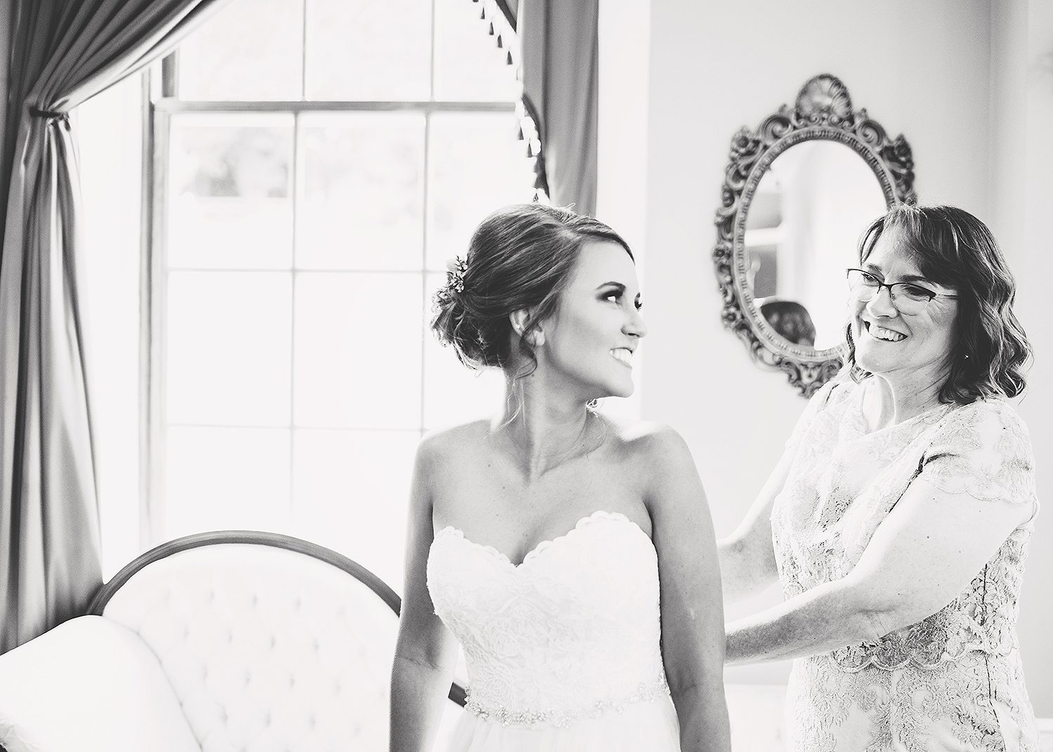 charlotte –wedding -photographer -the -laboratory -mill -wedding -photos