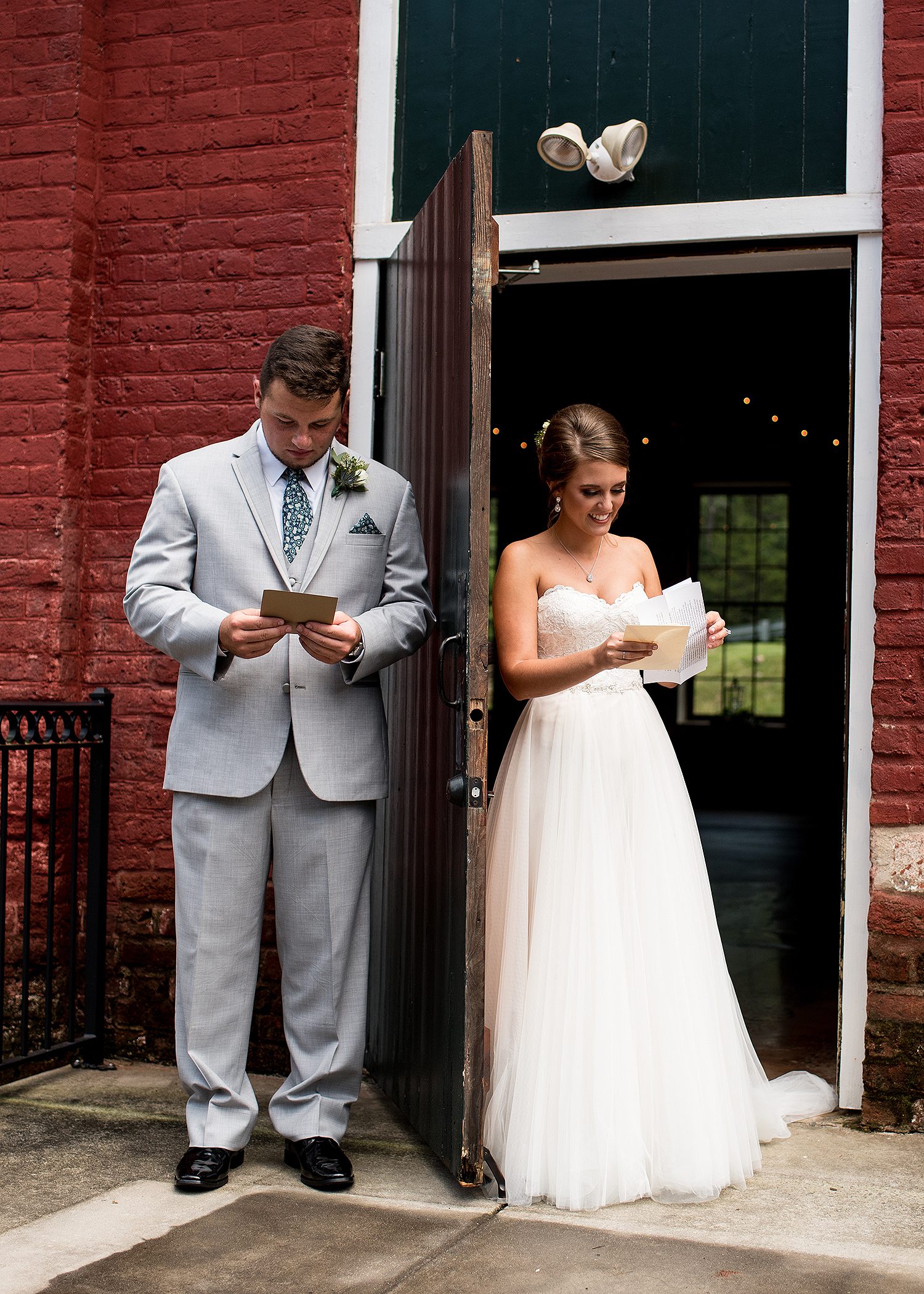 charlotte –wedding -photographer -the -laboratory -mill -wedding -photos